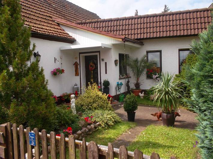 Ferienwohnung für 4 Personen, mit Garten und Pool