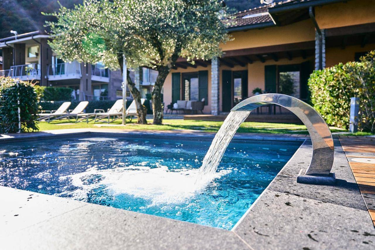 Villa Vittoria with private heated pool & shared sauna - Bellagio Village Residence in Onno (Oliveto Lario), Oliveto Lario