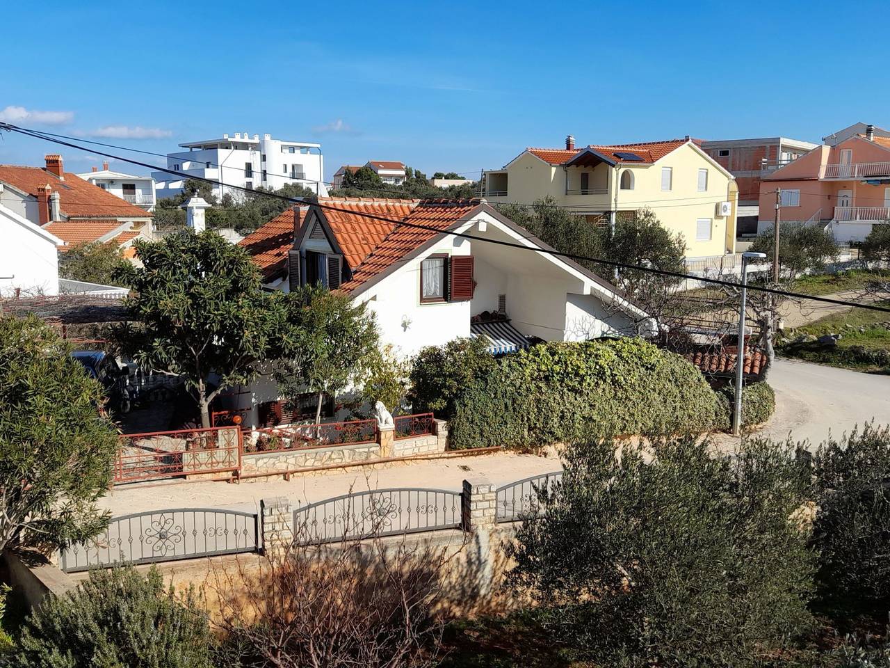 Appartement entier, Jezera ausblick in Tisno, Murter