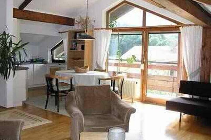 Ferienwohnung für 4 Personen, mit Garten und Balkon, mit Haustier