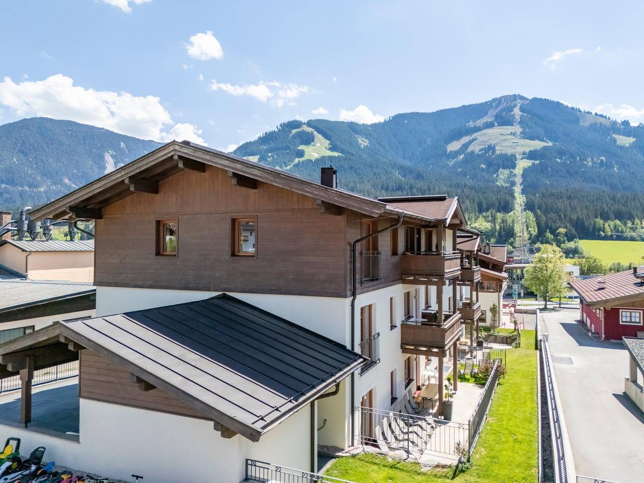 Geheel appartement, Deluxe appartement met wellness bij de gondel in Brixen im Thale, Kaisergebirge