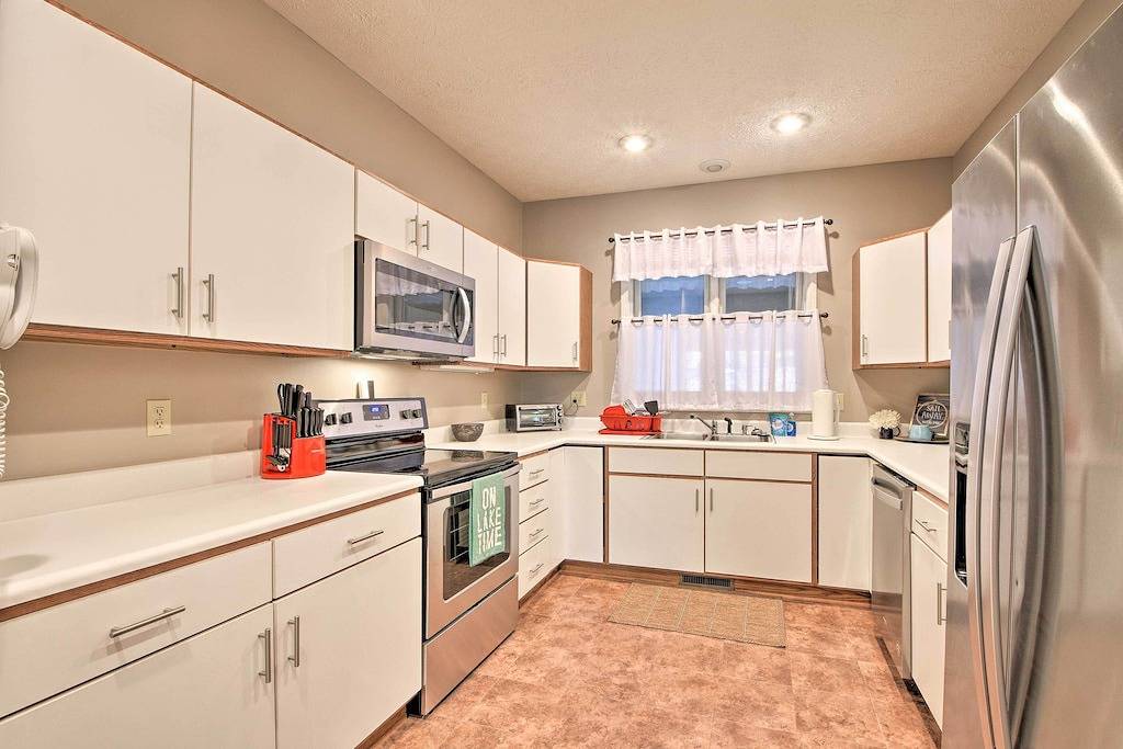 Ganze Wohnung, Neu! Eigentumswohnung am Lake Keowee w / Resort Annehmlichkeiten, Pool in Lake Keowee