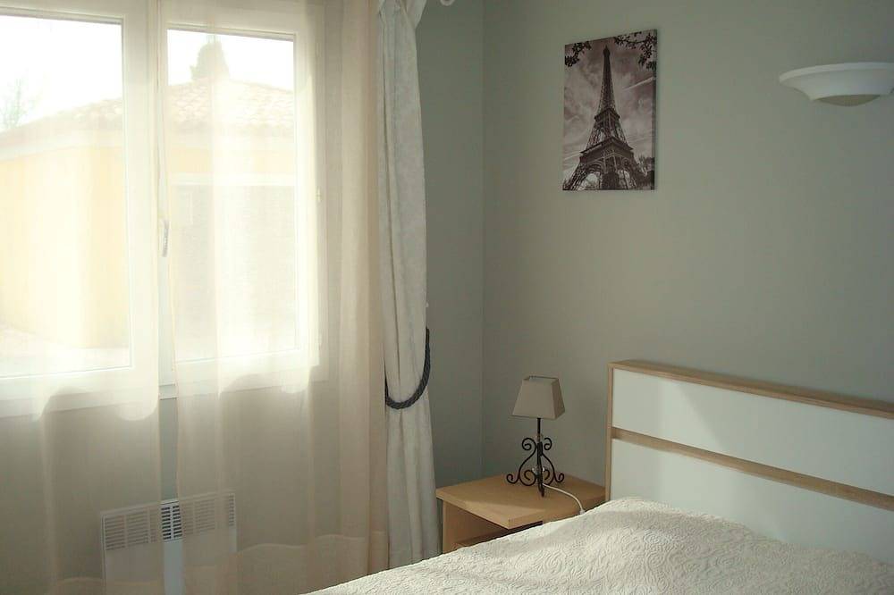 Country cottage fully furnished, in private property, quiet. in Draguignan, Draguignan regionen