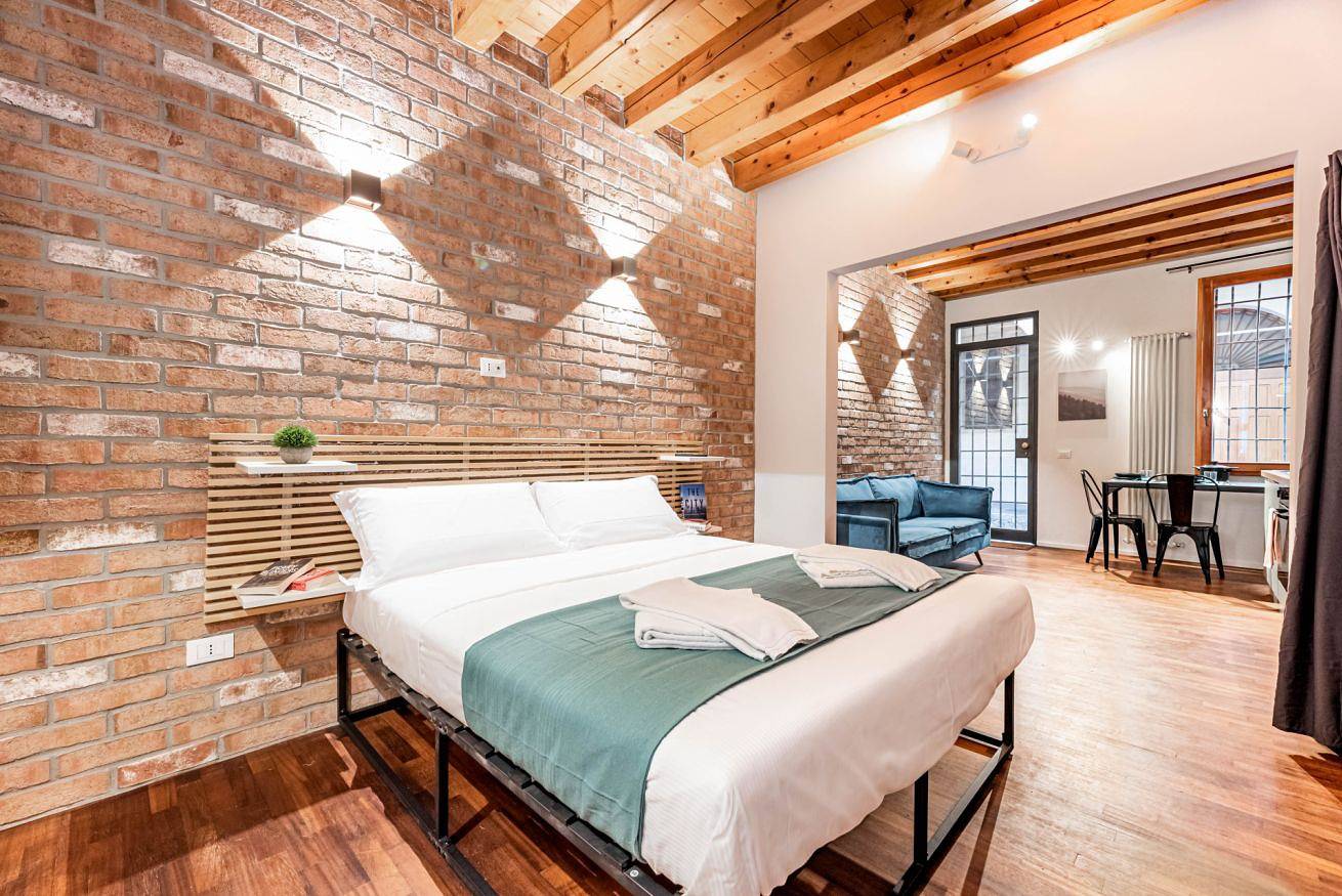 Apartamento entero, Italstay Rogati Brick Apartment - Ingresso privato in Padua, Provincia de Padova