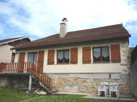 Casa de huéspedes para 6 personas con balcón in Nans-sous-Sainte-Anne, Doubs (desambiguación)
