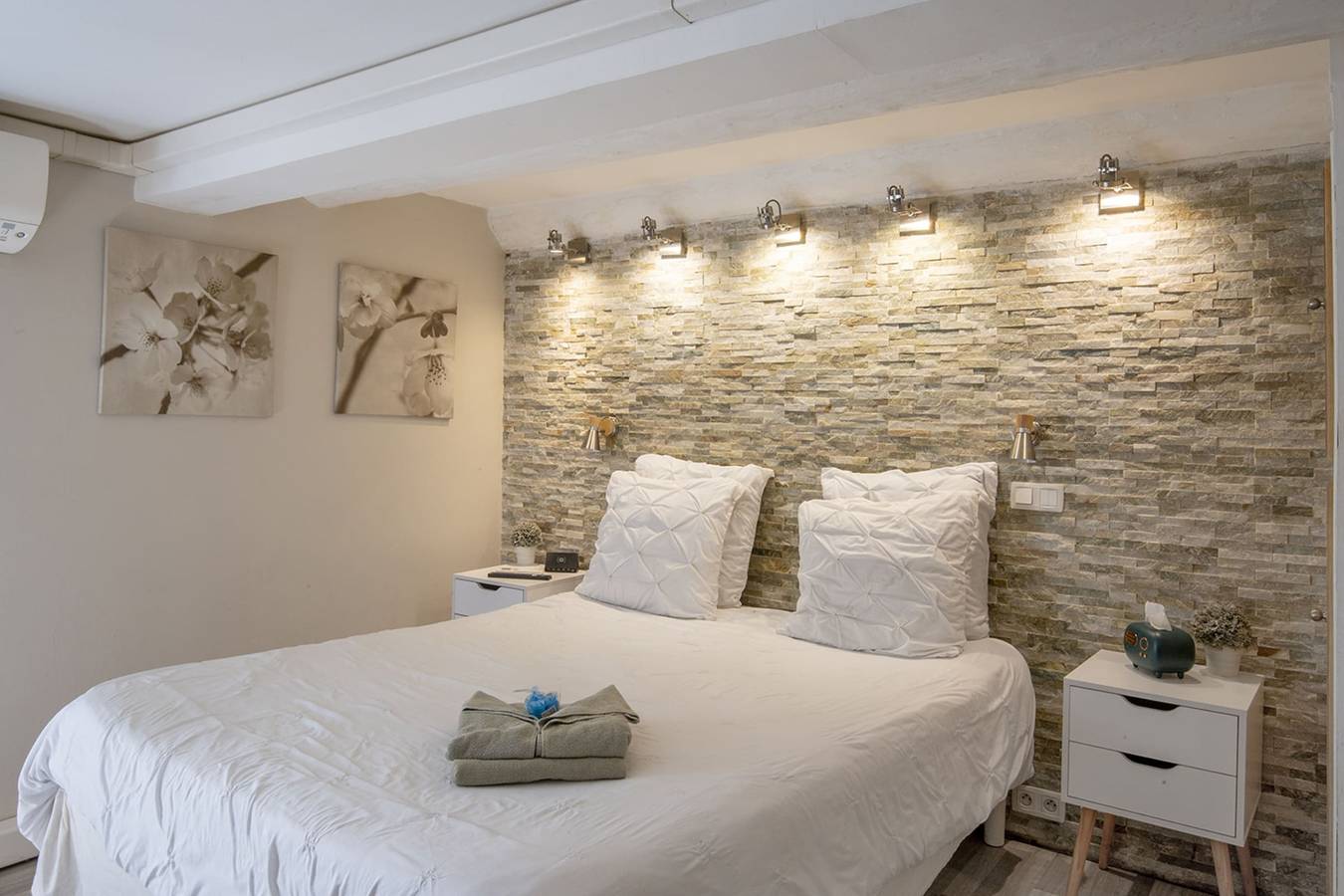 Studio entier, Chambre climatisée à 10 min du Vieux-Port & Panier in Marseille, Côte méditerranéenne (France)