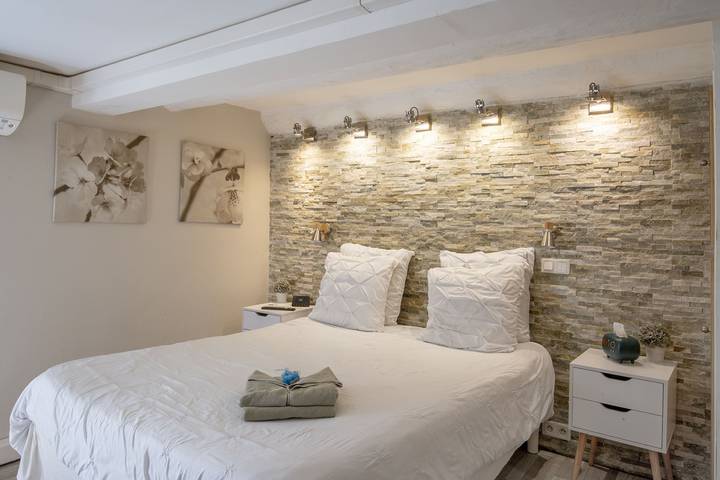 Studio entier, Chambre climatisée à 10 min du Vieux-Port & Panier in Marseille, Côte méditerranéenne (France)