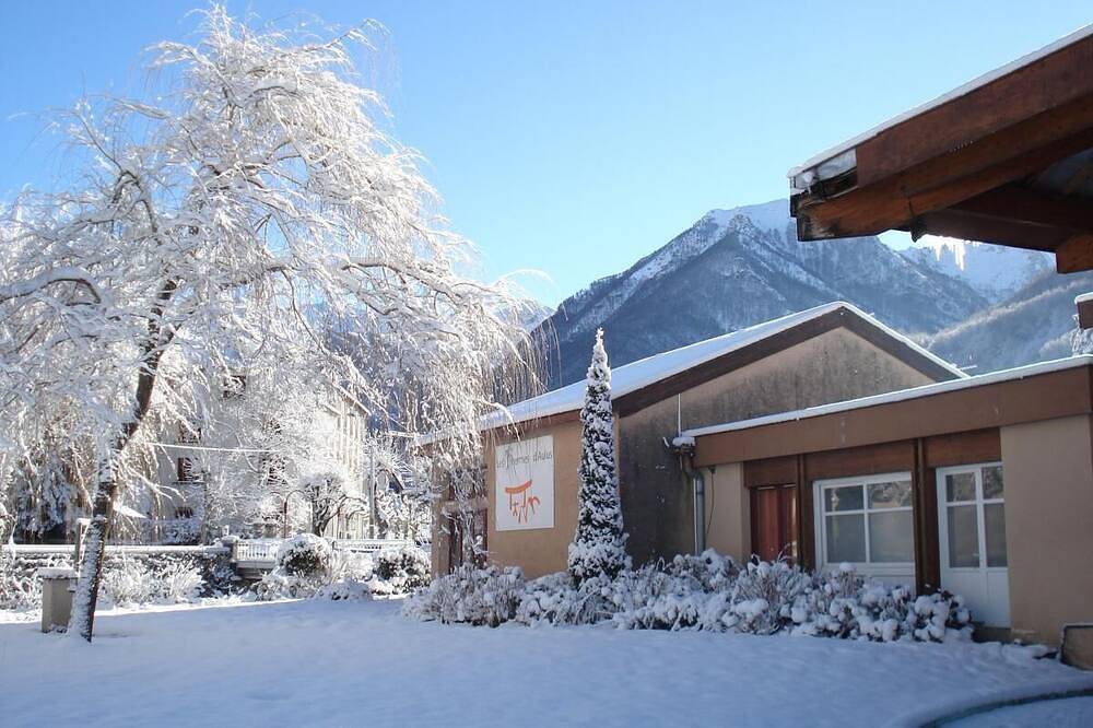 Apartamento entero, 100m del centro estación, vista montaña, fitness, parking, tv, 25m², Guzet in Aulus-les-Bains, Parque Natural Regional de los Pirineos de Ariège