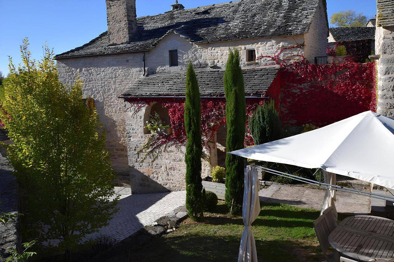 Three-Bedroom House in Le Massegros, Région de Florac