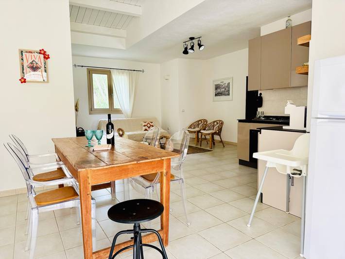 Holiday Home 'Casa Guilia' with Private Terrace, Wi-Fi and Air Conditioning in Valledoria, Sassari Province