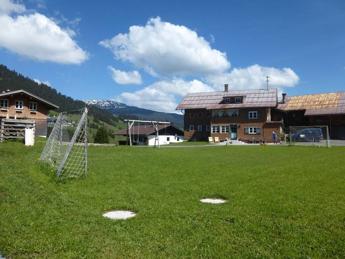 Ferienhaus für 10 Personen, mit Terrasse im Kleinwalsertal - 4