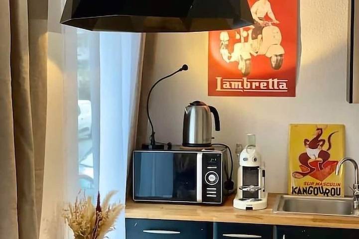 Ganze Wohnung, L'Abreuvoir · Mignon petit studio au coeur de la Krutenau in Straßburg, Region Straßburg
