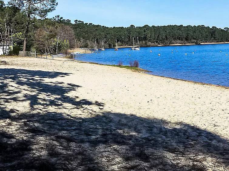 Villa for 8 People in Lac de Lacanau, Lacanau