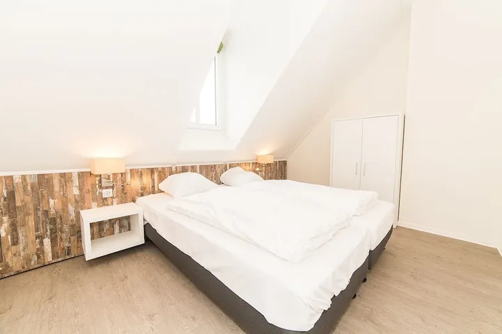 Geheel appartement, Ruime split-levelwoning met barbecue in Maastricht, Hoge Kempen