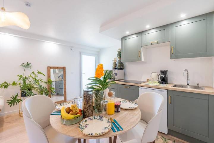 Gîte pour 4 personnes, avec jardin ainsi que terrasse et vue à Poisy