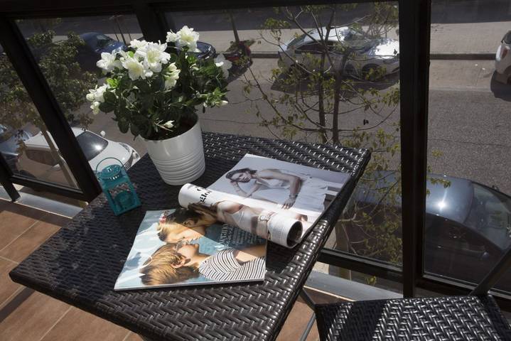 Ferienwohnung für 6 Personen, mit Balkon/Terrasse und Pool in Valencia - 4