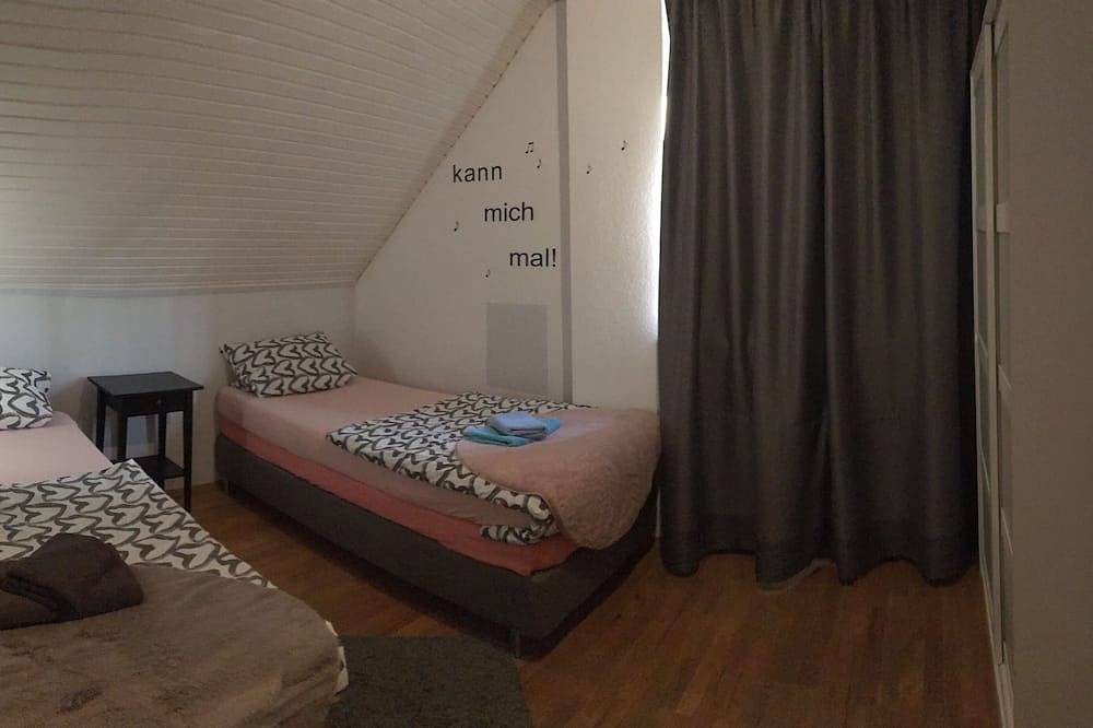Ganze Wohnung, Trade fair fitters' vacation apartment Temporary living space in Kaarst, Niederrhein