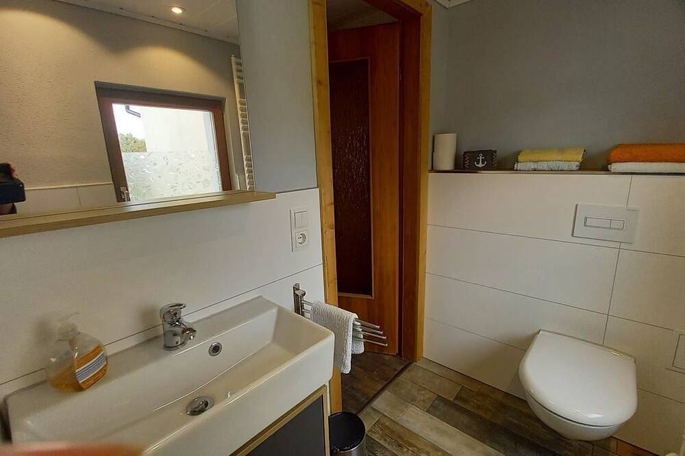 Apartamento entero, Rügen Fewo 25 - Ferienhaus in Gager, Mönchgut