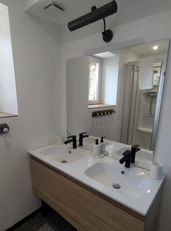 Location de vacances pour 7 personnes, avec terrasse à Aubusson - 3