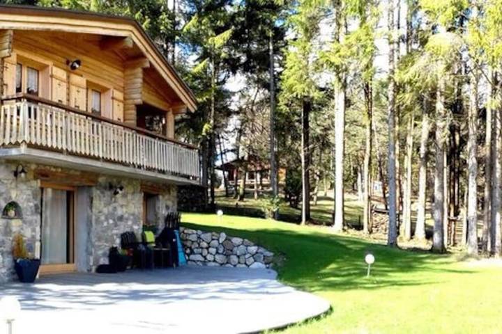 Gîte pour 6 personnes, avec Balcon et Terrasse ainsi que Jardin et Vue à Bluffy