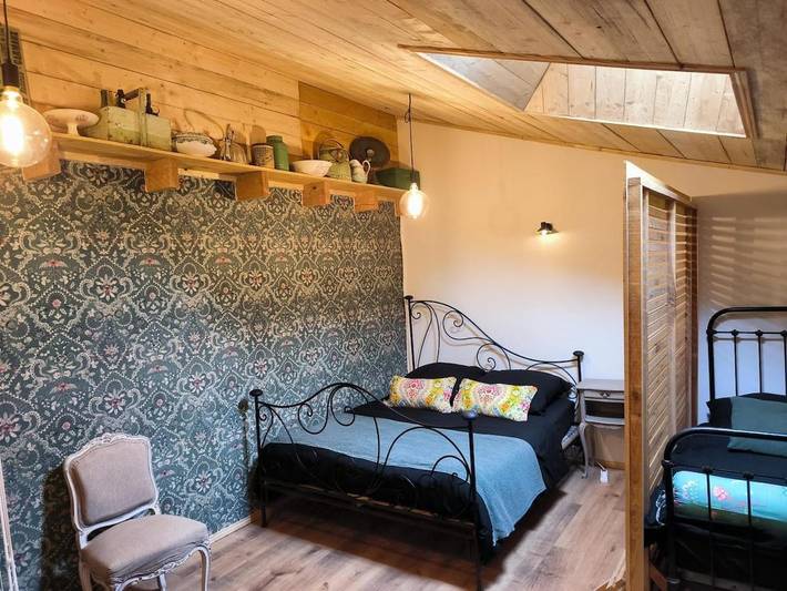 Gîte pour 6 personnes, avec vue ainsi que jardin et piscine, animaux acceptés à Tulette - 2