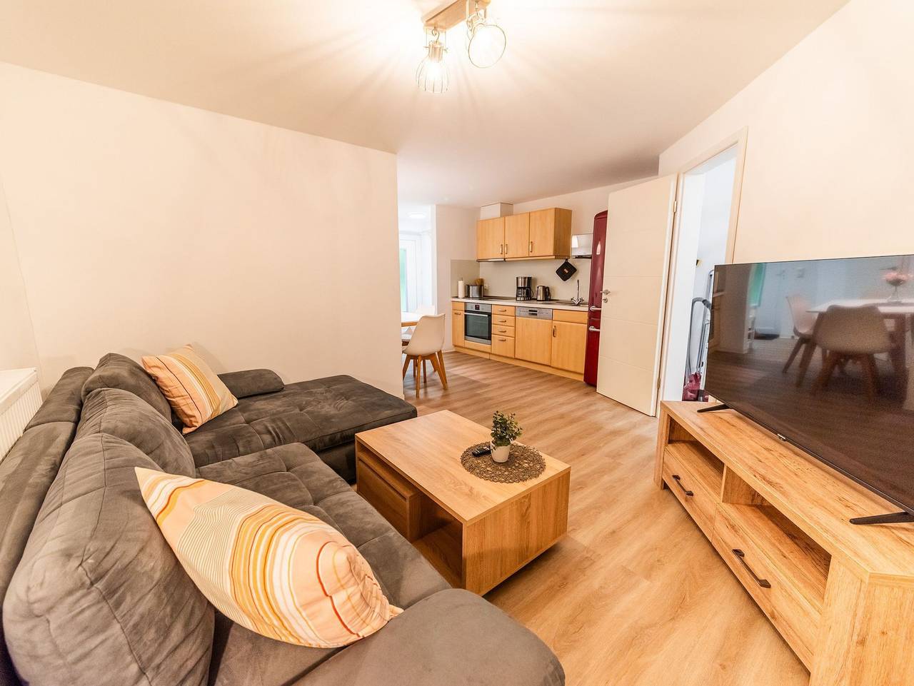 Ganze Ferienwohnung, Ferienwohnungen Lindenhof - Ferienwohnung Mond in Gribbohm, Kreis Steinburg