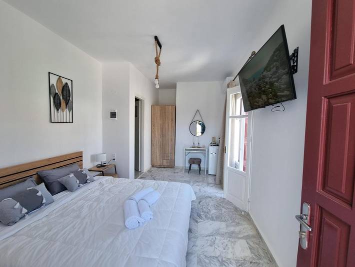Appart’hôtel pour 2 personnes, avec Balcon et Terrasse ainsi que Jardin et Vue à Petra (Grece)