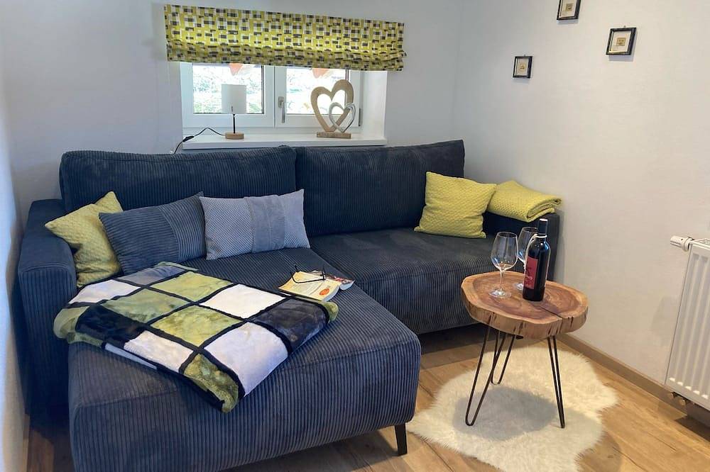 Ganze Wohnung, Feriennest Chiemseeglück, 1 sep. Schlafzimmer, Balkon in Übersee, Chiemsee