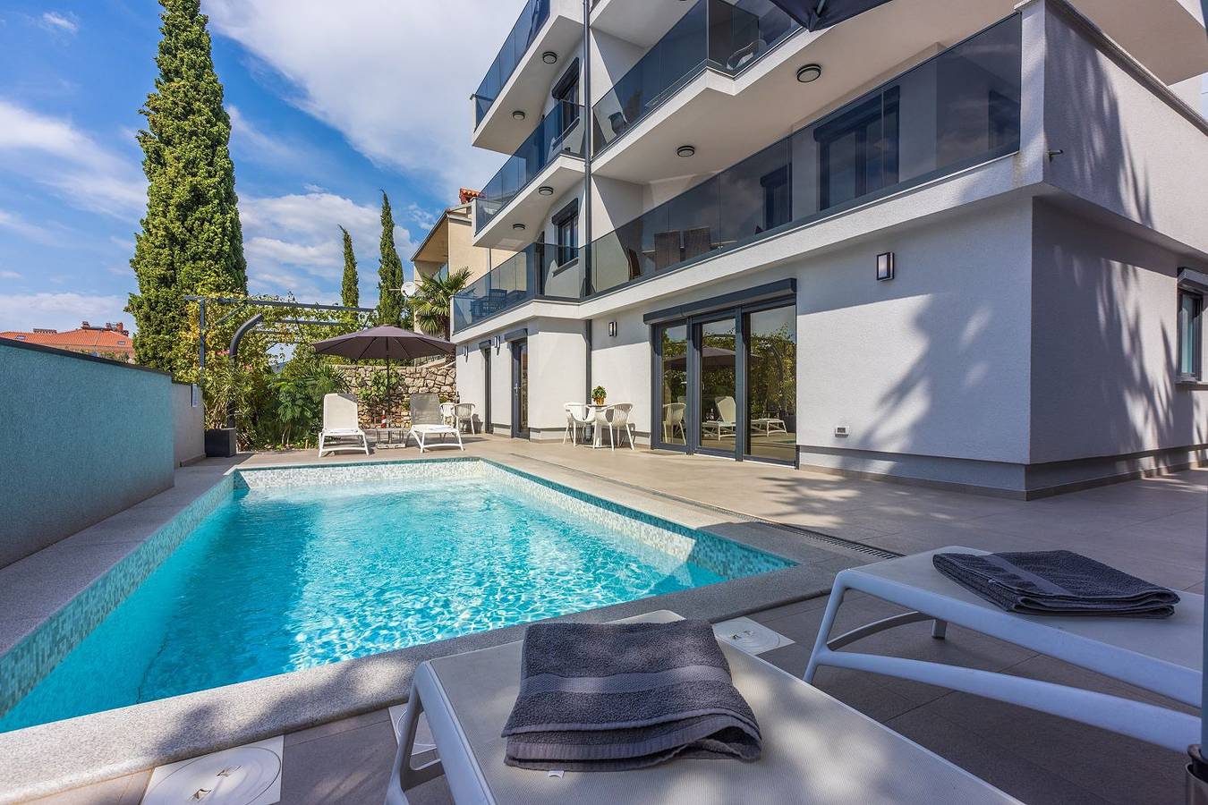 Cały apartament, Modernes Apartment mit Meerblick, 500 Meter Strand in Crikvenica, Żupania primorsko-gorska