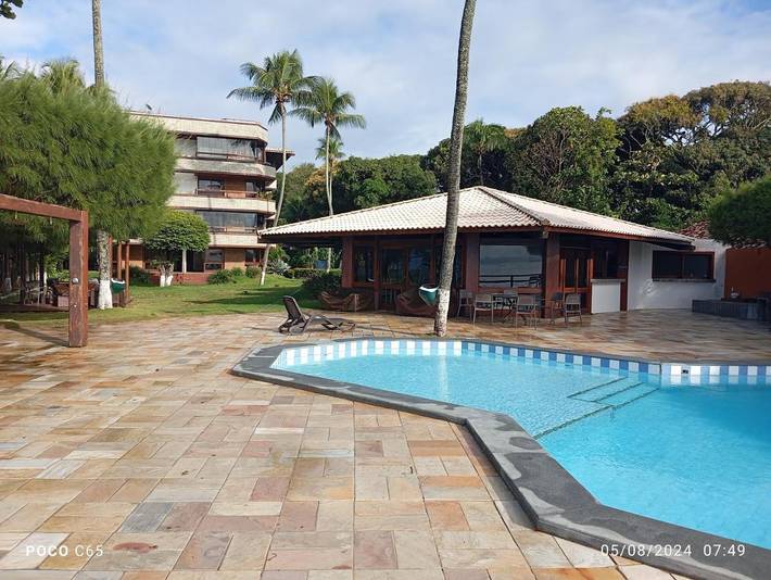 Appartement de vacances pour 6 personnes, avec piscine ainsi que balcon et vue
