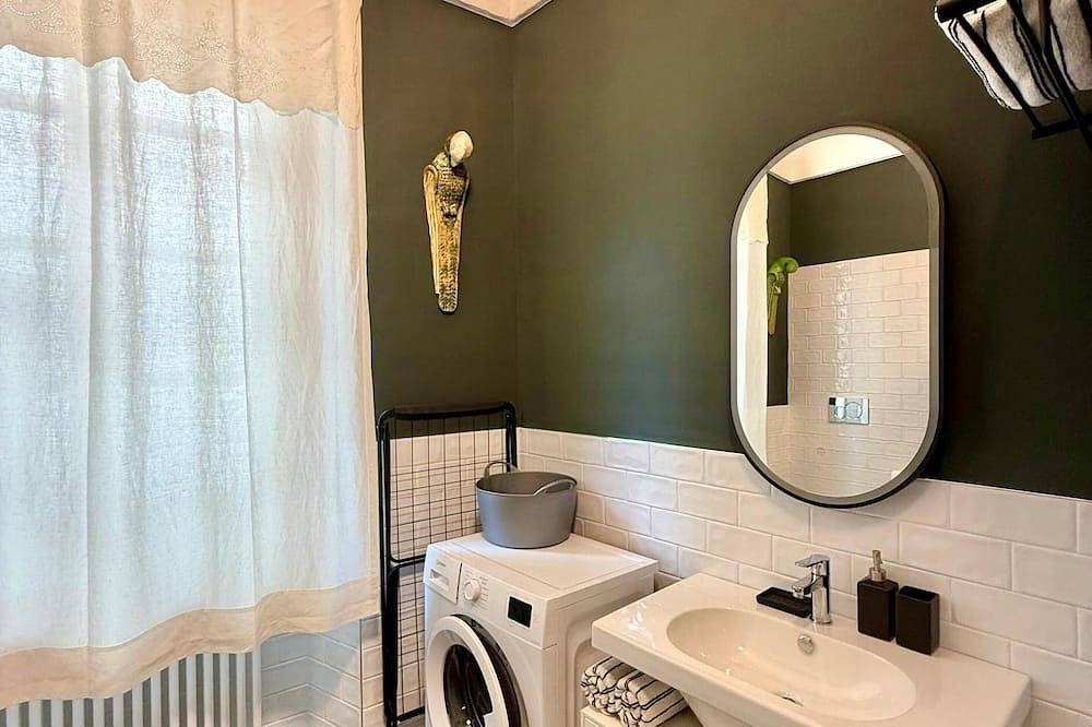 Appartamento intero, Residenza Della Bollente Ii - Stylish cosy apartment in the heart of the town. in Acqui Terme, Provincia d'Alessandria