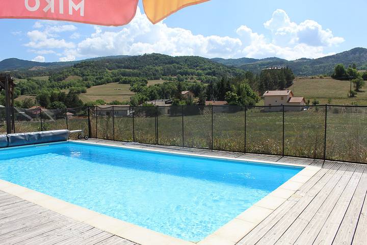 Gîte pour 4 personnes, avec Jardin ainsi que Piscine et Vue dans les Alpes-de-Haute-Provence - 2