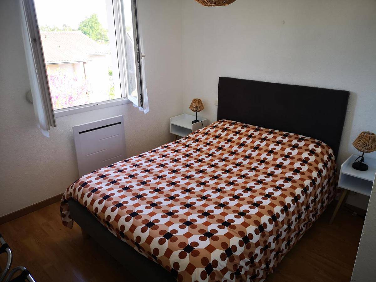 Appartement entier, Superior Apartment in Villenave-d'Ornon, Région de Bordeaux