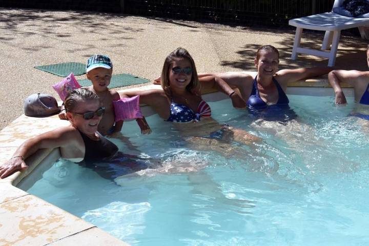 Location de vacances pour 4 personnes, avec bassin pour enfant et piscine à La Souterraine