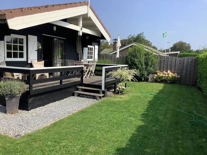 Ferienhaus für 4 Personen, mit Garten und Terrasse in Ouddorp