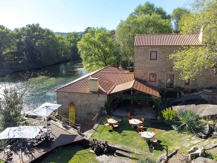 Location de vacances pour 20 personnes, avec Vue sur l’océan et Jardin dans Vilar de Mouros