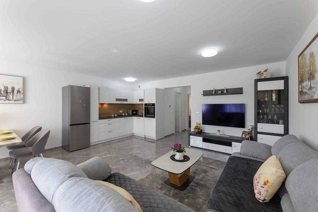 Cały apartament, Nowo wyposażone mieszkanie blisko morza in Kaštela, Dalmacja Środkowa