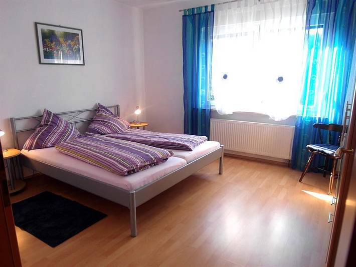 Ganze Ferienwohnung, Fewo, 2 Schlafräume, 1-4 Pers. in Isenbüttel, Landkreis Gifhorn