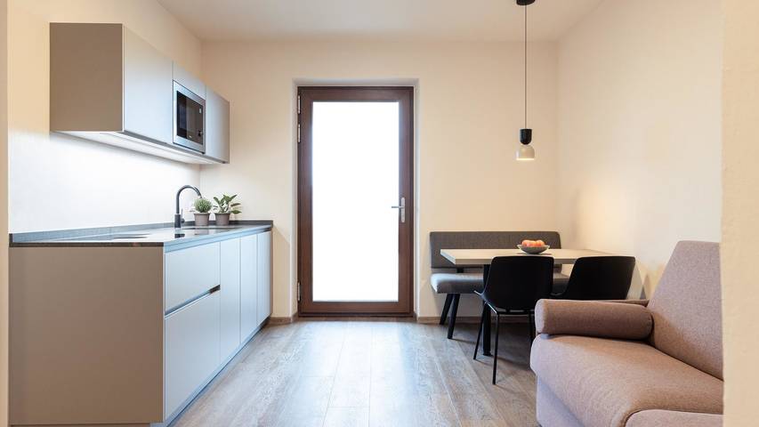 Ferienwohnung für 4 Personen, mit Balkon und Garten am Kalterer See
