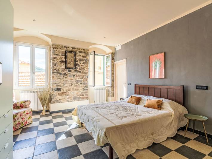 Ferienhaus für 8 Personen, mit Terrasse und Ausblick in Pietrabruna - 2