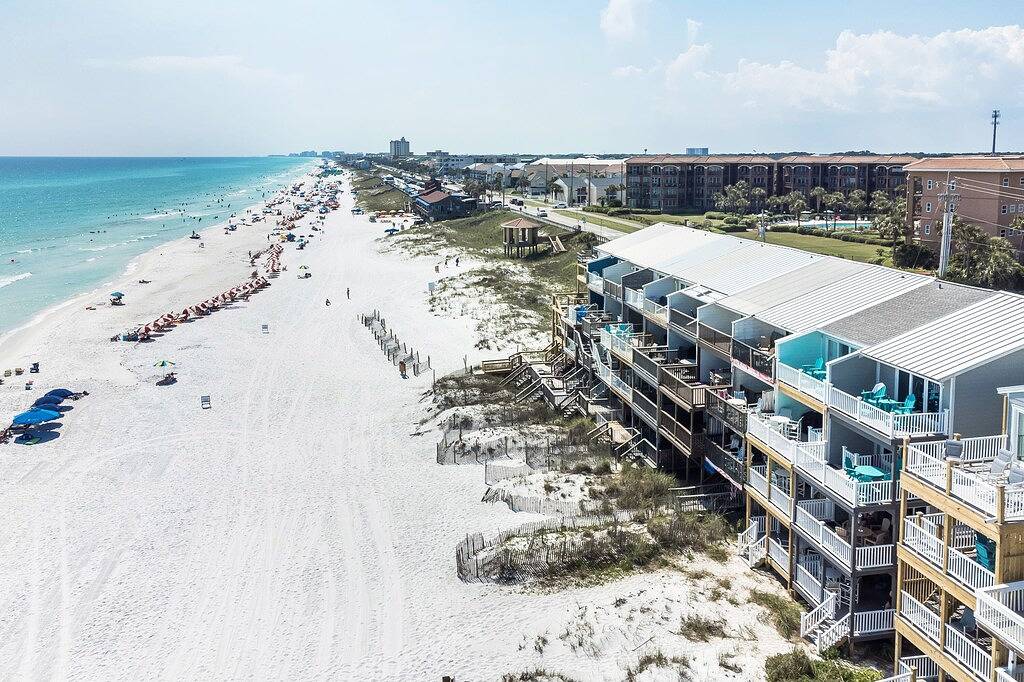 Sanddollar Beach Townhouse • Amazing Direct Ocean View, Platinum Upgrades, Free Beach Service in Miramar Beach, Emerald Coast