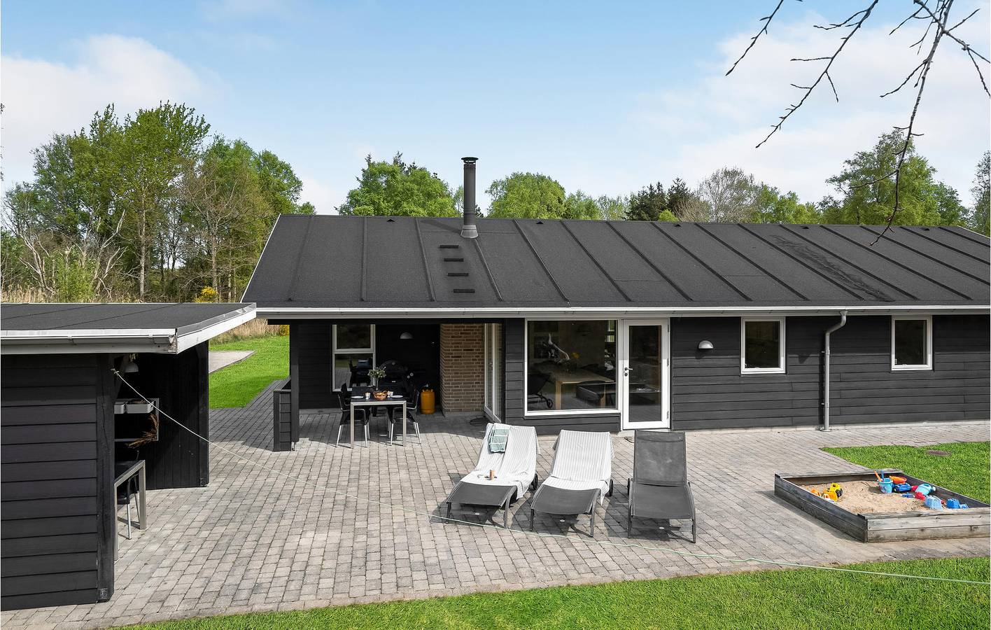 Feriehus for 12 personer med hage in Råbjerg-Bunken, Ålbæk
