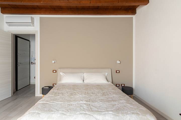 Gîte pour 5 personnes, avec balcon dans Perledo - 4