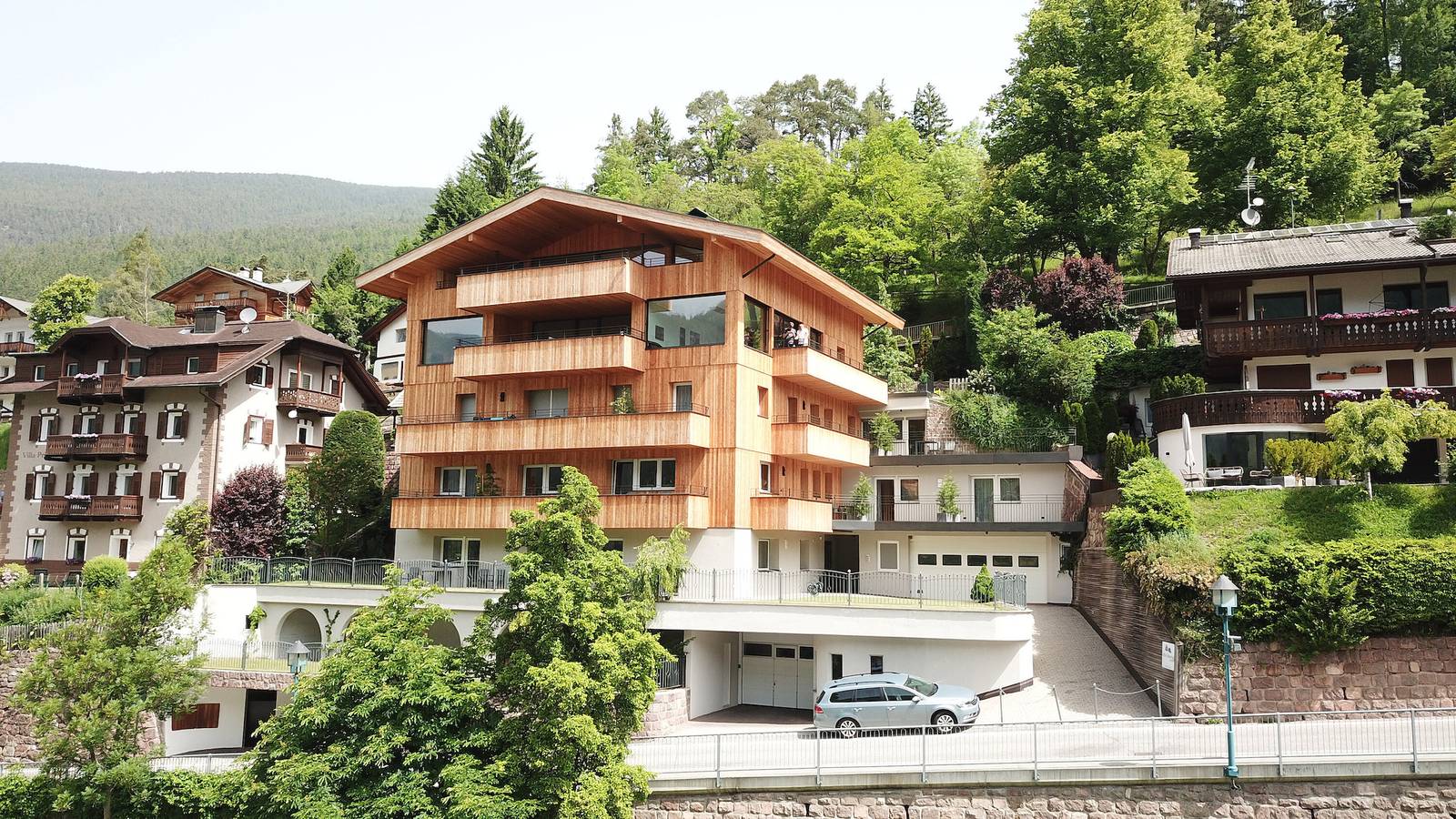 Apartamento inteiro, Apartamento 'Villa Hubertus Stambech' com vista para a montanha, varanda e acesso Wi-Fi in Ortisei, Dolomiti Superski