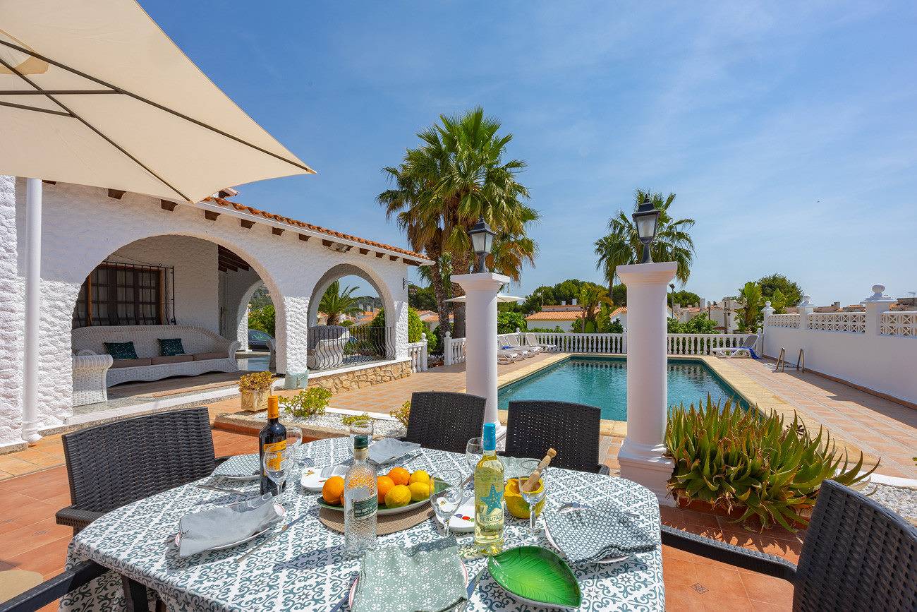 Villa Dalia - Plusholidays in Calpe, Costa Blanca