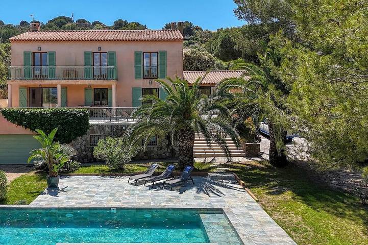 Villa für 12 Personen, mit Balkon und Garten in La Madrague
