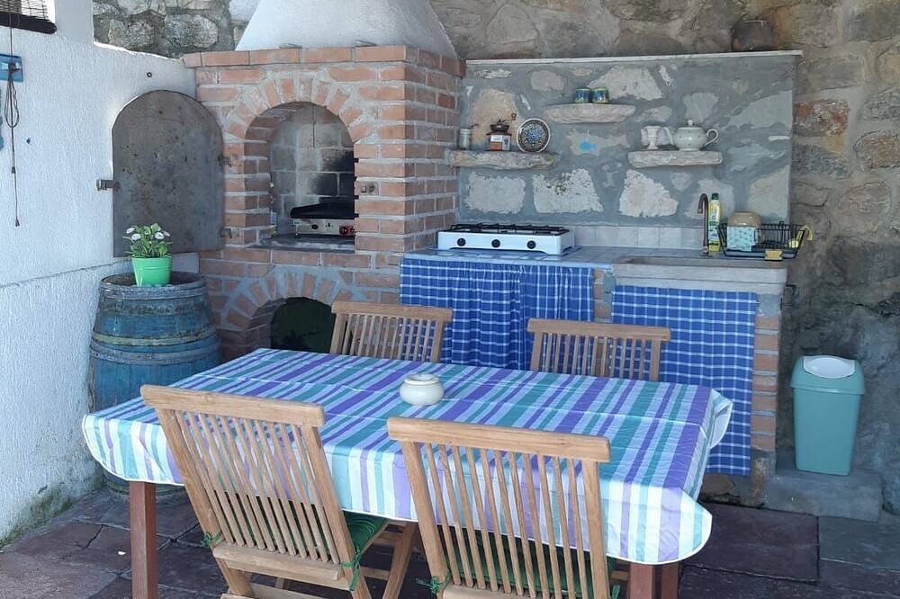 Ganze Wohnung, Studio Appartement am Strand Valun, Cres (As-20860-a) in Valun, Cres