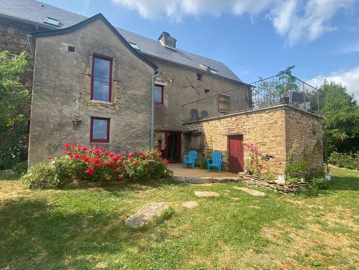 Chambre d’hôte pour 2 personnes, avec piscine et jardin ainsi que vue et sauna, animaux acceptés dans l' Aveyron - 4