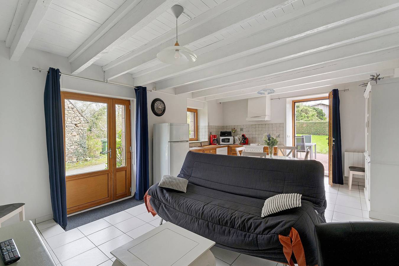 Maison de vacances « Gîte Hirondelle » avec terrasse privée, jardin privé et Wi-Fi in Lanvallay, Région de Dinan