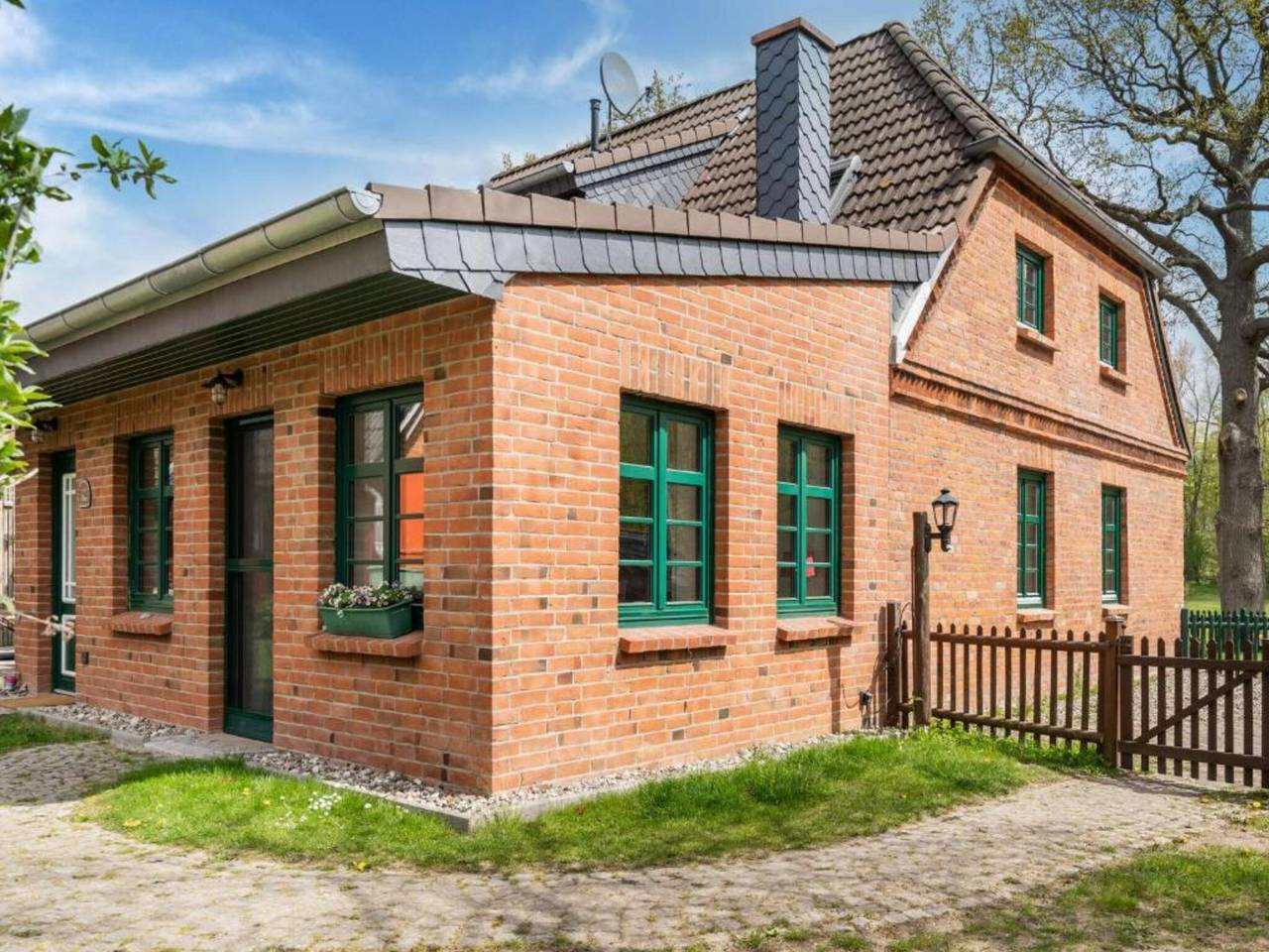 Strandnahes Ferienhaus mit Garten und Terrasse in Zierow, Nordwestmecklenburg (Wismar und Umgebung)